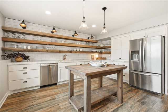 4798 Prairie Trail N, Hugo, MN 55038