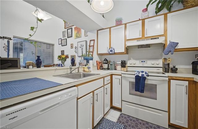 288 Nantucket PL, Newport News, VA 23606