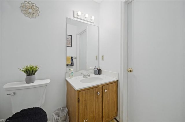 288 Nantucket PL, Newport News, VA 23606