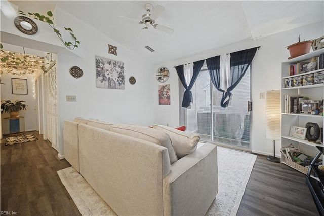 288 Nantucket PL, Newport News, VA 23606