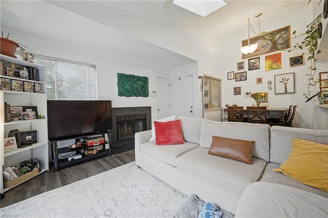 288 Nantucket PL, Newport News, VA 23606
