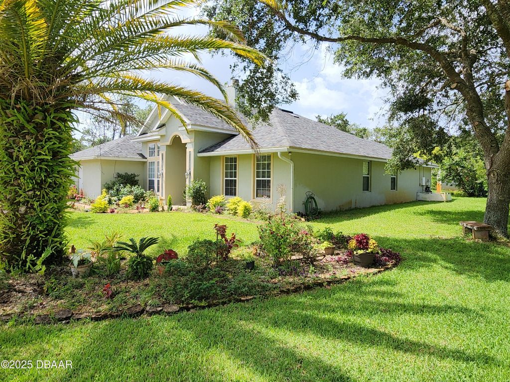 32 Ryland Drive, Palm Coast, FL 32164