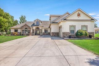 319 Clear Lake Ln, Buhl, ID 83316