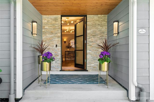 6607 149th Avenue NE, Redmond, WA 98052