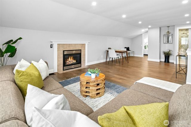 6607 149th Avenue NE, Redmond, WA 98052