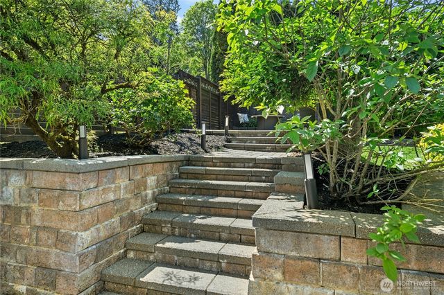 6607 149th Avenue NE, Redmond, WA 98052