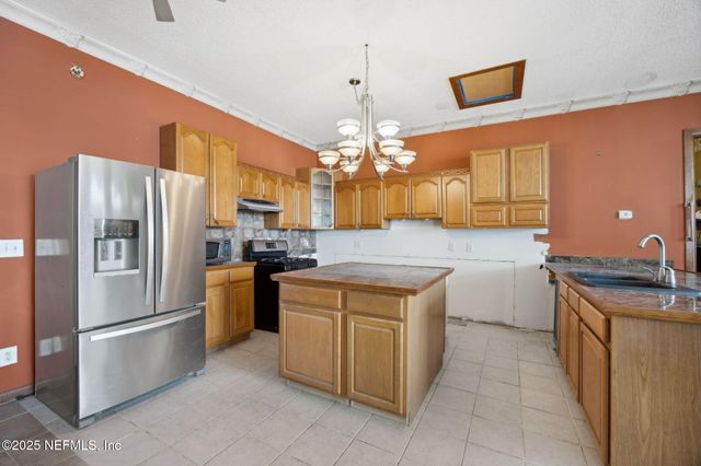 259 S PROSPECT Street, Crescent City, FL 32112