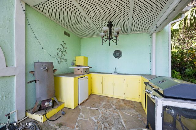 259 S PROSPECT Street, Crescent City, FL 32112