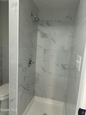 740 Hamilton Street, Schenectady, NY 12307