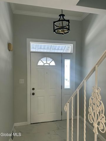 740 Hamilton Street, Schenectady, NY 12307