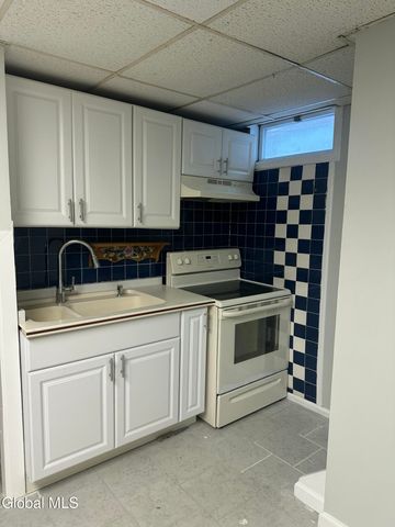 740 Hamilton Street, Schenectady, NY 12307