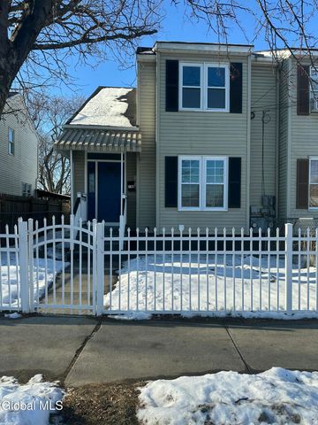 740 Hamilton Street, Schenectady, NY 12307