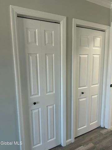 740 Hamilton Street, Schenectady, NY 12307