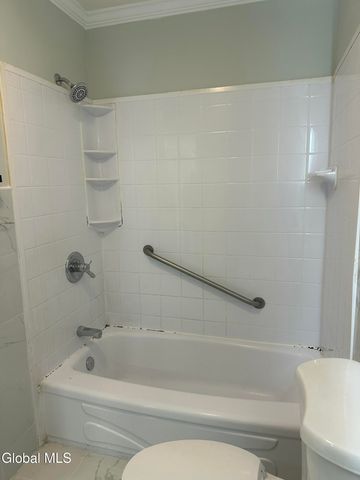 740 Hamilton Street, Schenectady, NY 12307