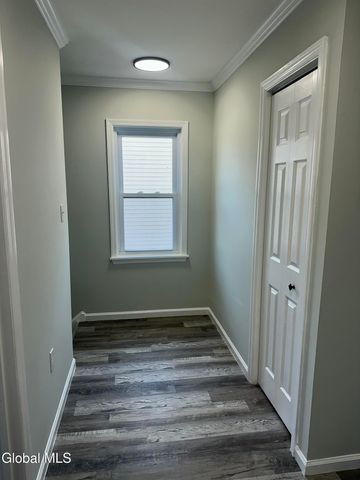 740 Hamilton Street, Schenectady, NY 12307