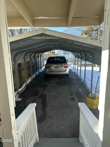 740 Hamilton Street, Schenectady, NY 12307