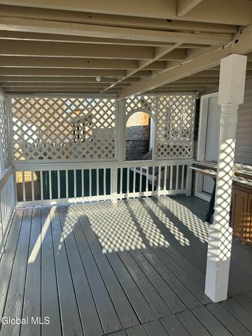 740 Hamilton Street, Schenectady, NY 12307