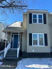740 Hamilton Street, Schenectady, NY 12307