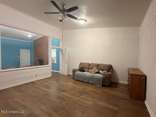 10452 Highway 11, Poplarville, MS 39470