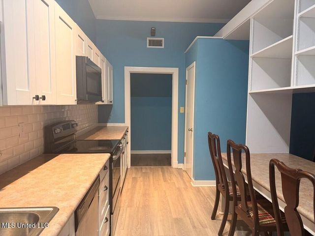 10452 Highway 11, Poplarville, MS 39470