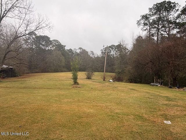 10452 Highway 11, Poplarville, MS 39470