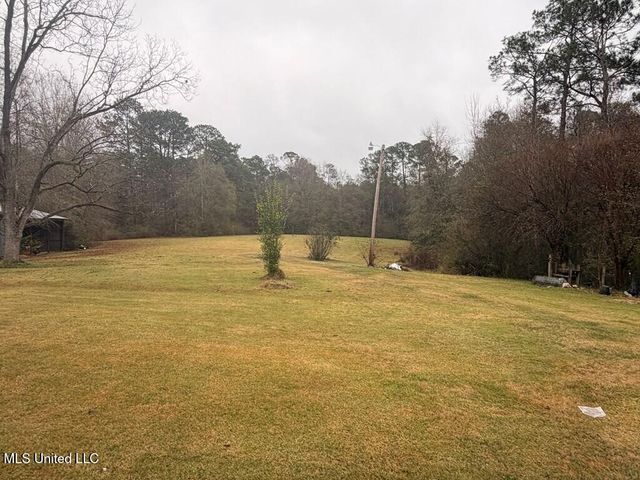 10452 Highway 11, Poplarville, MS 39470