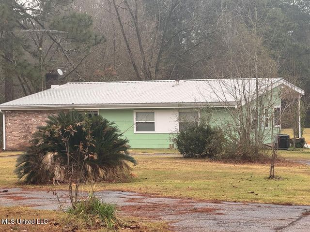 10452 Highway 11, Poplarville, MS 39470