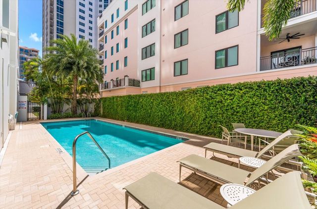 176 4TH AVENUE NE 201, St Petersburg, FL 33701