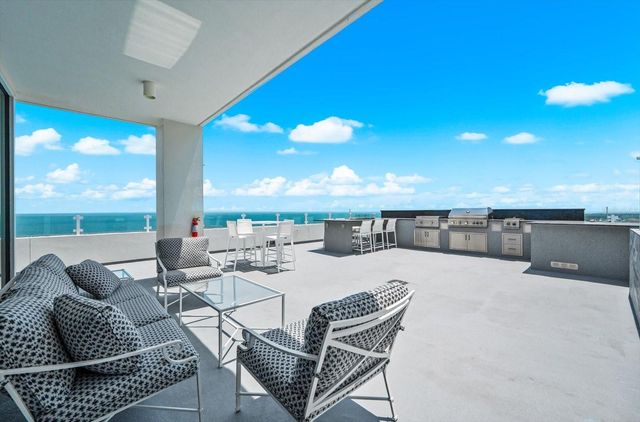 176 4TH AVENUE NE 201, St Petersburg, FL 33701