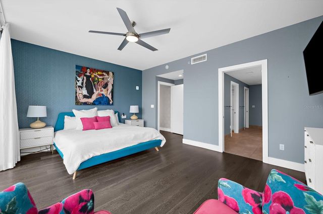 176 4TH AVENUE NE 201, St Petersburg, FL 33701