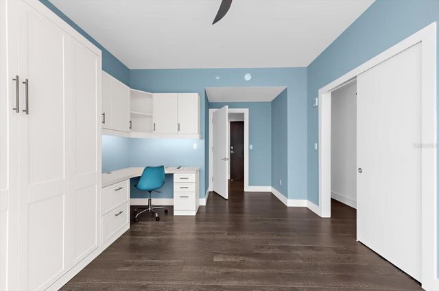 176 4TH AVENUE NE 201, St Petersburg, FL 33701