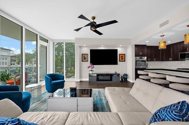 176 4TH AVENUE NE 201, St Petersburg, FL 33701