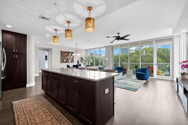 176 4TH AVENUE NE 201, St Petersburg, FL 33701