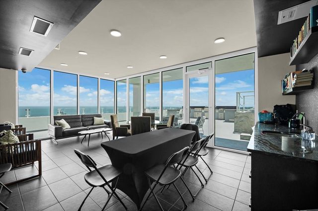 176 4TH AVENUE NE 201, St Petersburg, FL 33701