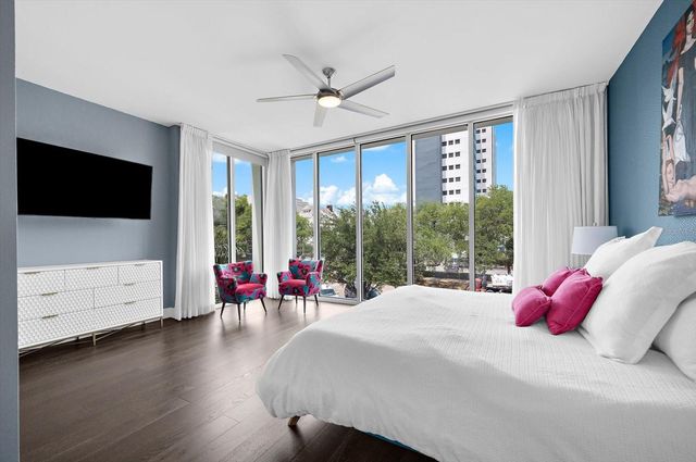 176 4TH AVENUE NE 201, St Petersburg, FL 33701