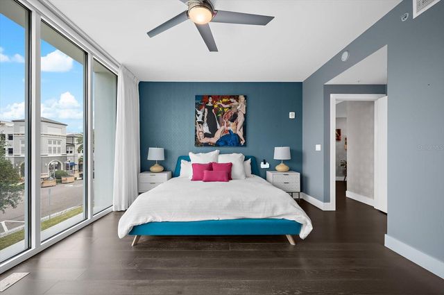 176 4TH AVENUE NE 201, St Petersburg, FL 33701