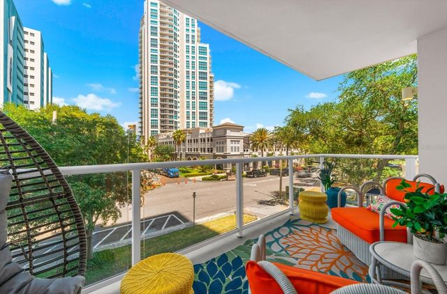 176 4TH AVENUE NE 201, St Petersburg, FL 33701