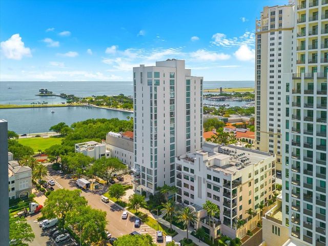 176 4TH AVENUE NE 201, St Petersburg, FL 33701