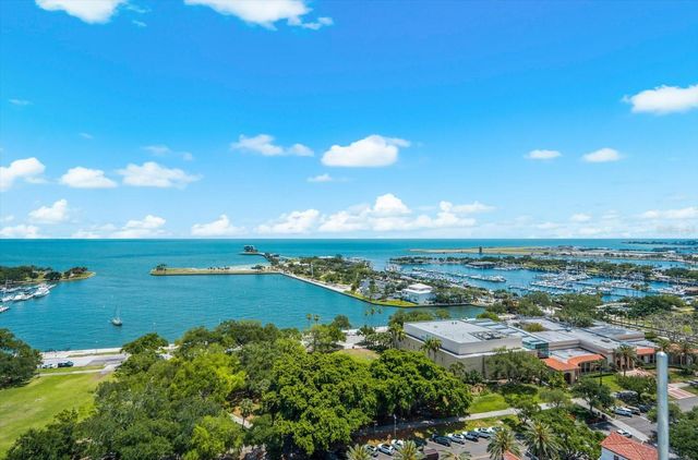 176 4TH AVENUE NE 201, St Petersburg, FL 33701