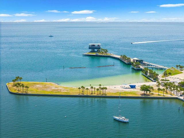 176 4TH AVENUE NE 201, St Petersburg, FL 33701