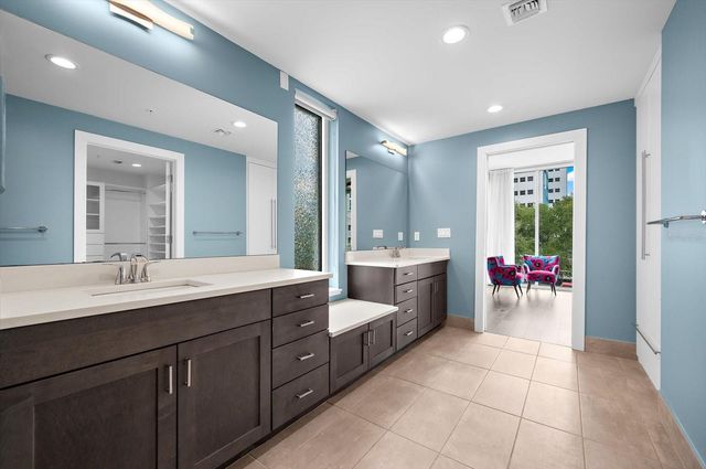 176 4TH AVENUE NE 201, St Petersburg, FL 33701