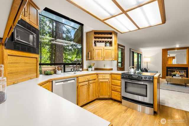 14310 SE 63rd Street, Bellevue, WA 98006
