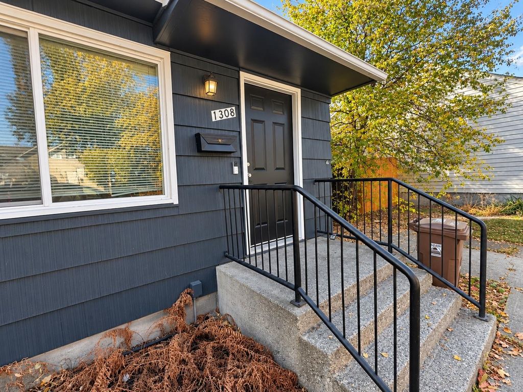 1308 E Providence Ave, Spokane, WA 99207 photo 2