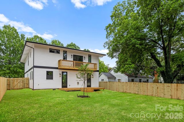 2757 Parkway Avenue, Charlotte, NC 28208