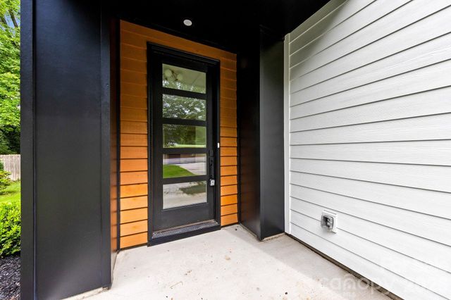 2757 Parkway Avenue, Charlotte, NC 28208