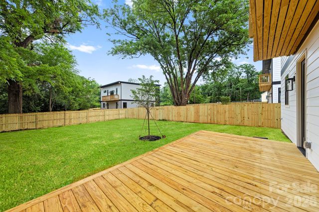 2757 Parkway Avenue, Charlotte, NC 28208