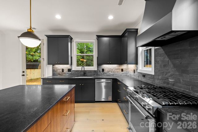 2757 Parkway Avenue, Charlotte, NC 28208