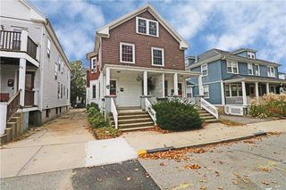 30 Thurston Avenue 1, Newport, RI 02840