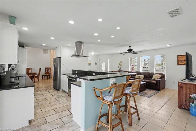 3104 SE 6th AVE, Cape Coral, FL 33904