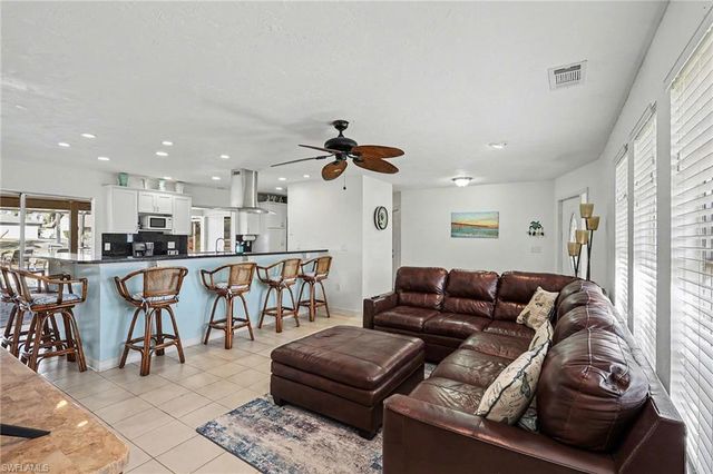 3104 SE 6th AVE, Cape Coral, FL 33904